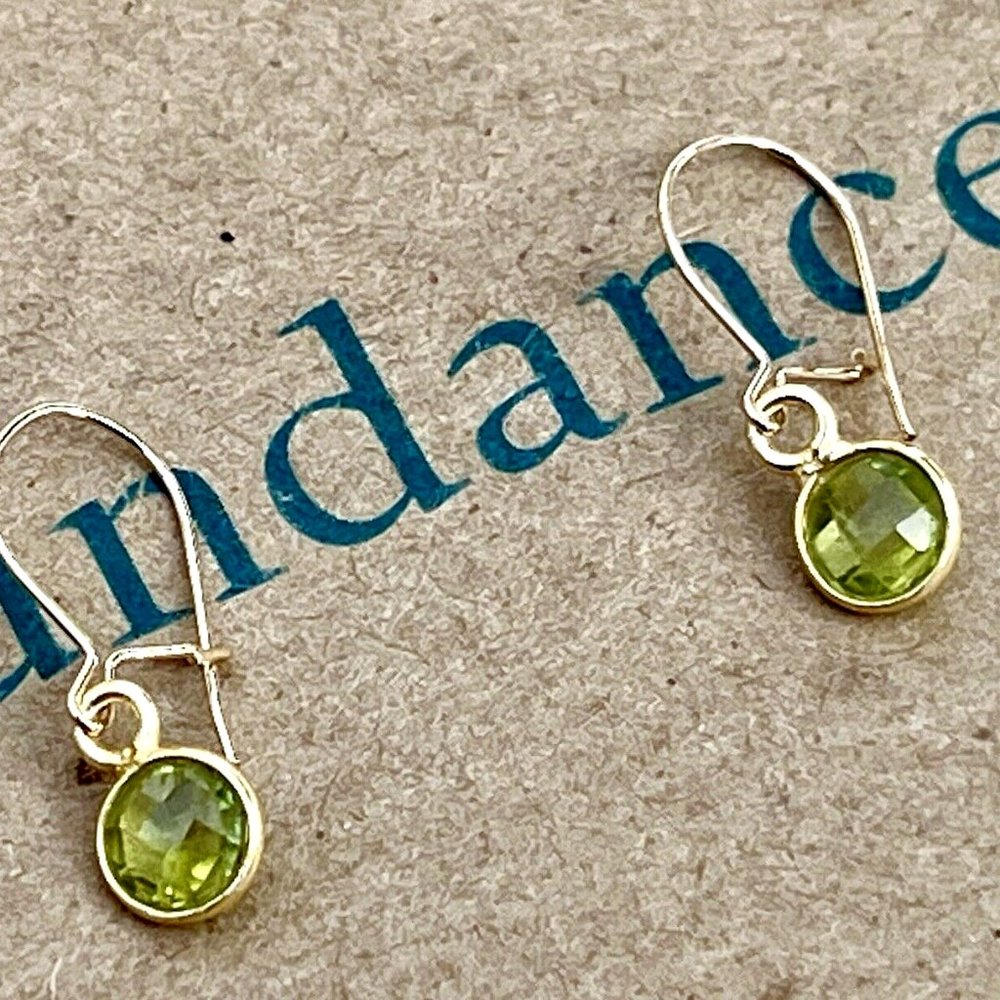 SUNDANCE $78 NEW 3/4" Green PERIDOT 14kt Gold GF AUGUST Birthstone Gem Earrings